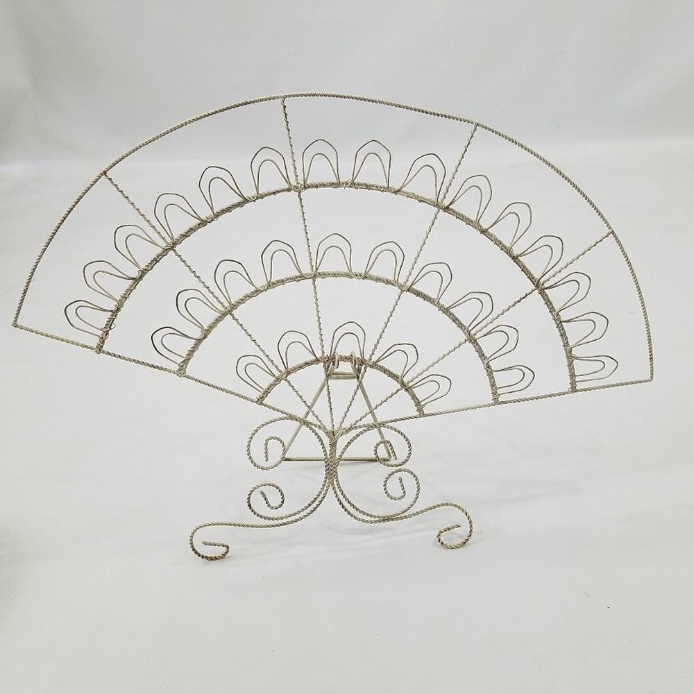 White Fan Card Holder, Wedding cards